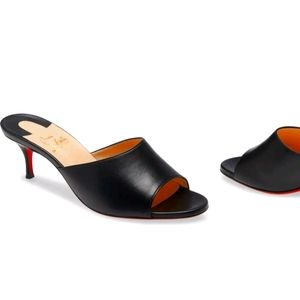 East Slide Sandal

CHRISTIAN LOUBOUTIN